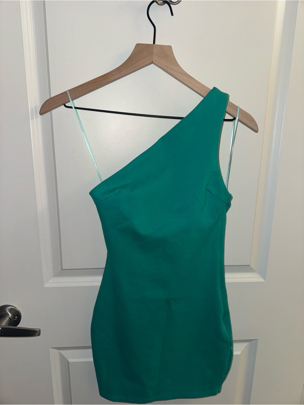 superdown One-Shoulder Emerald Mini Dress